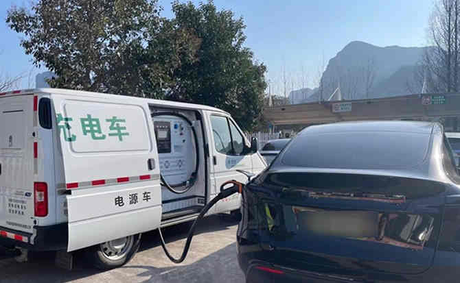 金东区汽车搭电